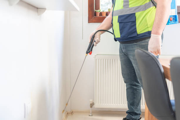 Best Mosquito Control Services  in Oakland, IA